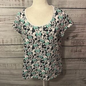 Women Mickey and Minnie shirt size medium